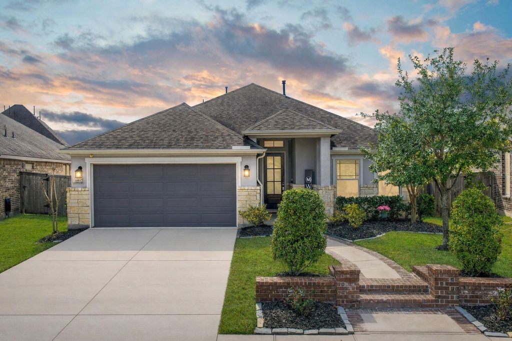 16647 Highland Country Drive, Cypress, TX 77433