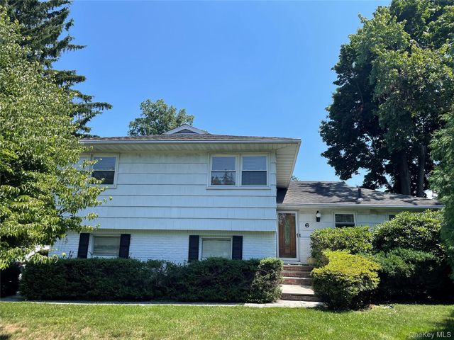 6 Preston Court, Glen Cove, NY 11542