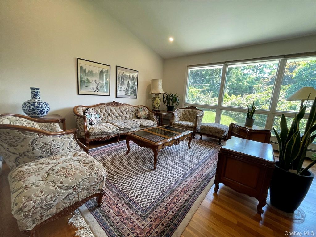 6 Preston Court, Glen Cove, NY 11542 — photo 5