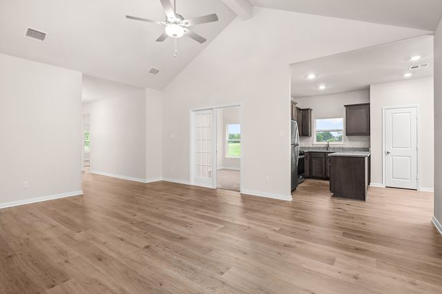 129 North Island Drive, Terrell, TX 75160