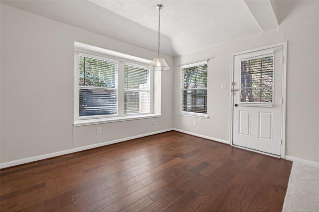 39 N Delta Mill Circle, Conroe, TX 77385