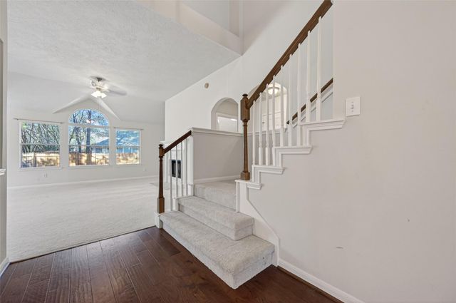 39 N Delta Mill Circle, Conroe, TX 77385