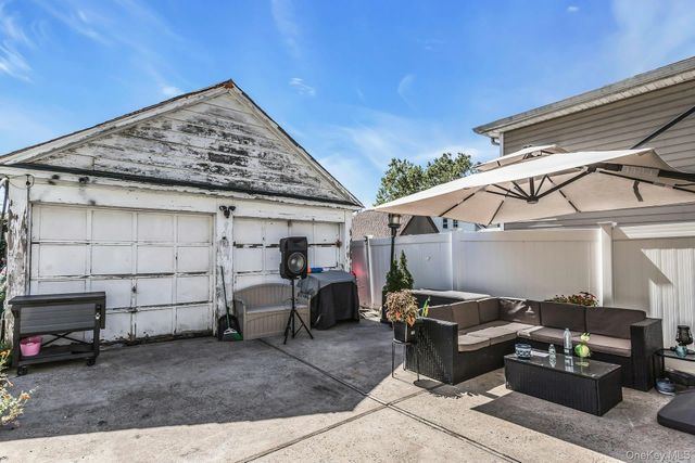 190-40 103rd Avenue, Hollis, NY 11423