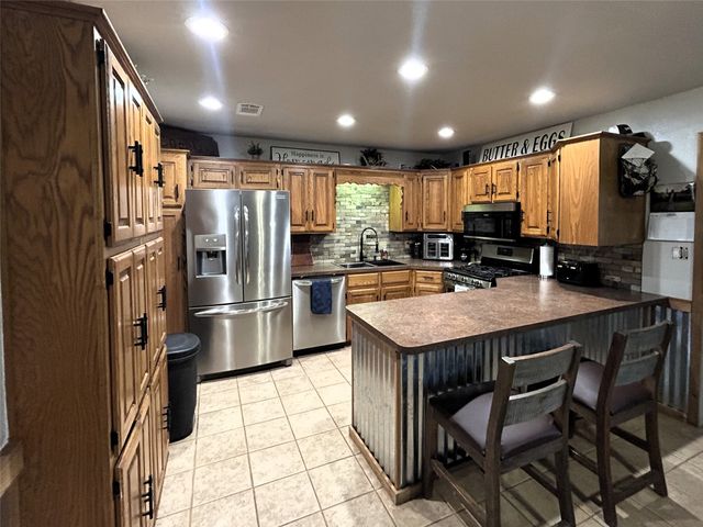 3779 Farm Road 1499, Paris, TX 75460