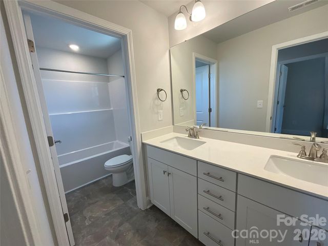 717 Inwood Hill Drive 95, Gastonia, NC 28056