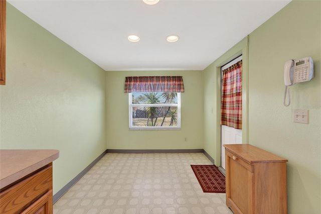 9120 MEMORIAL HIGHWAY, Tampa, FL 33615