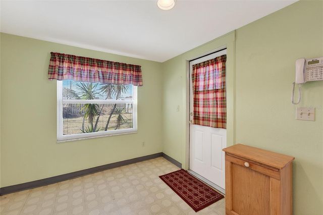 9120 MEMORIAL HIGHWAY, Tampa, FL 33615