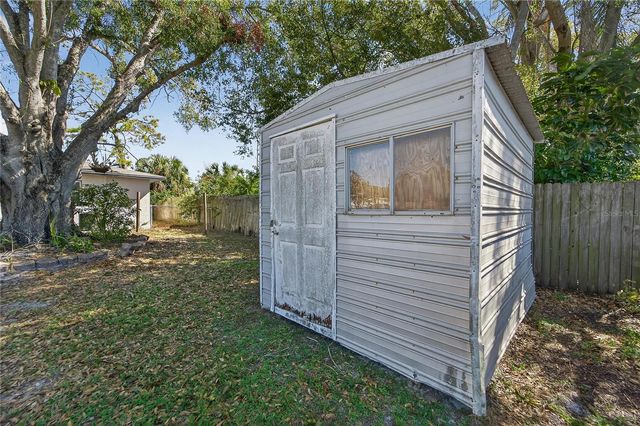 9120 MEMORIAL HIGHWAY, Tampa, FL 33615