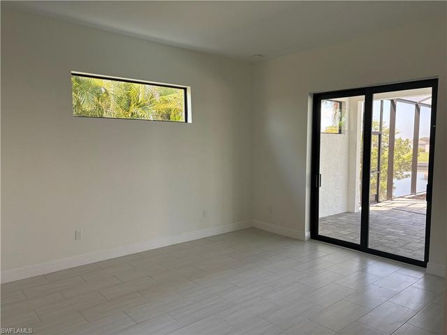 136 NW 29th PL, Cape Coral, FL 33993