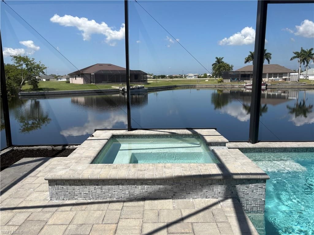 Image 3 of property listing at 136 NW 29th PL, Cape Coral, FL 33993