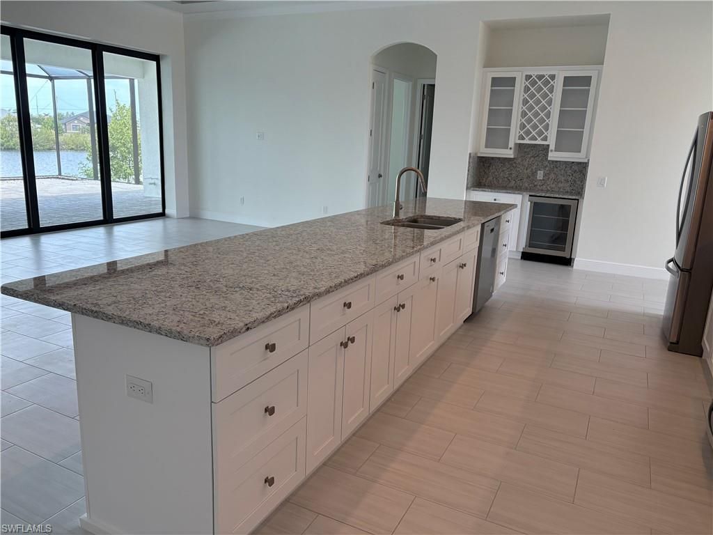 Image 8 of property listing at 136 NW 29th PL, Cape Coral, FL 33993