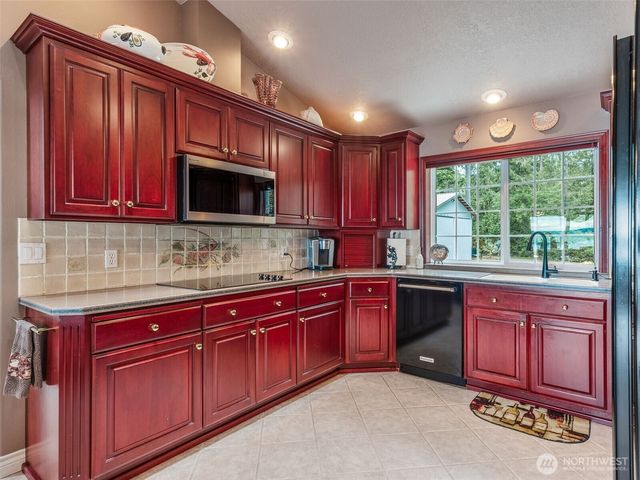 112 Wildwood Shores, Brinnon, WA 98320