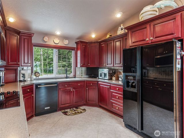 112 Wildwood Shores, Brinnon, WA 98320