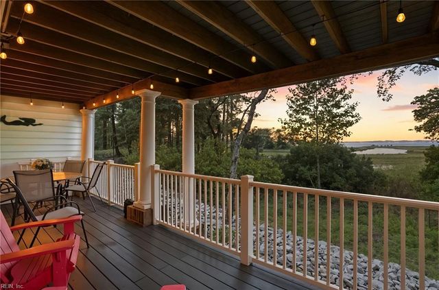 3046 Bay Shore LN, Suffolk, VA 23435