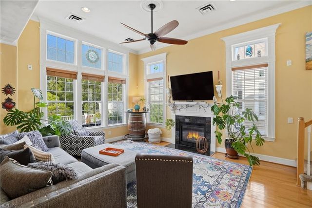 3046 Bay Shore LN, Suffolk, VA 23435