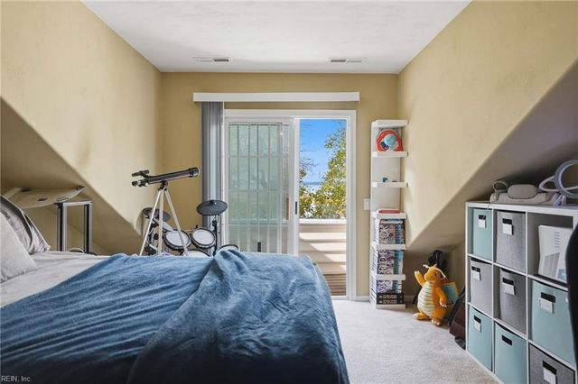 3046 Bay Shore LN, Suffolk, VA 23435