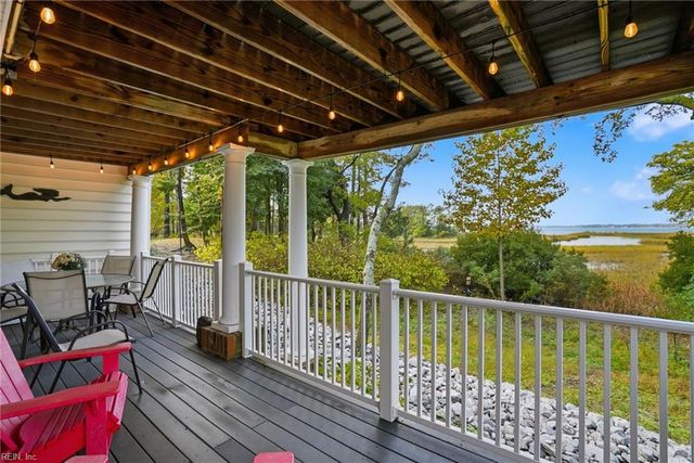 3046 Bay Shore LN, Suffolk, VA 23435