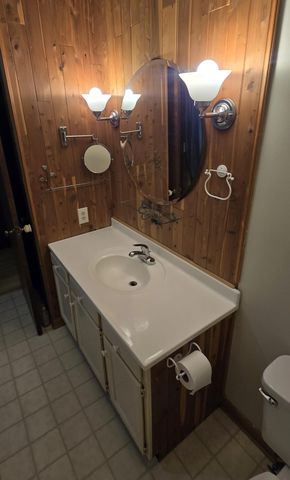 1402 Wood Street, Valparaiso, IN 46383