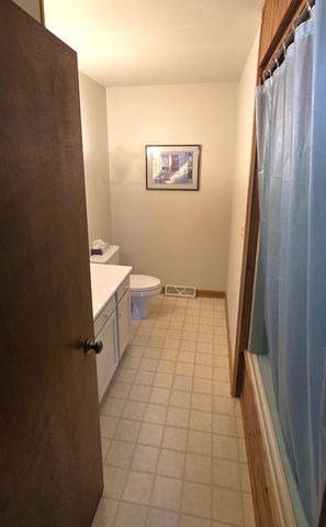 1402 Wood Street, Valparaiso, IN 46383