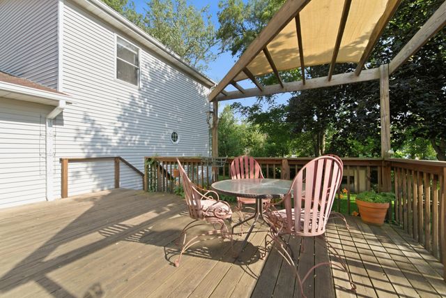 1402 Wood Street, Valparaiso, IN 46383