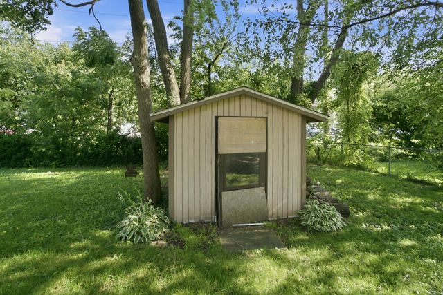 1402 Wood Street, Valparaiso, IN 46383