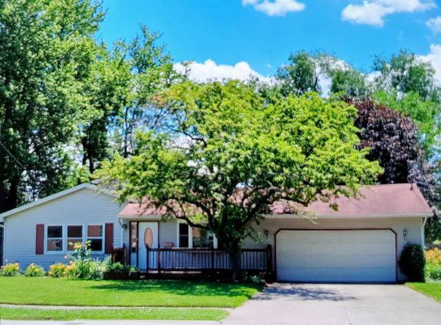 1402 Wood Street, Valparaiso, IN 46383