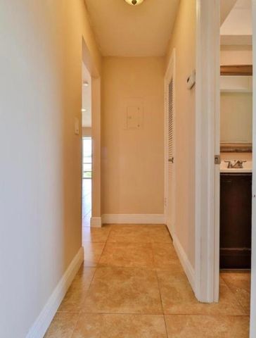 118 Yacht Club Drive 7, North Palm Beach, FL 33408