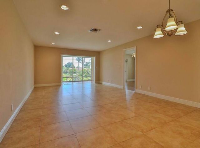 118 Yacht Club Drive 7, North Palm Beach, FL 33408