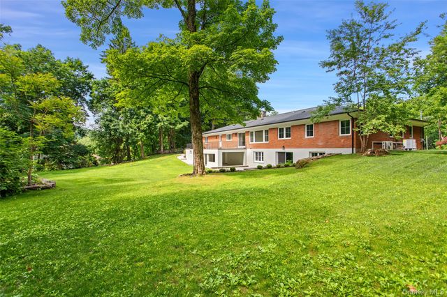 736 Croton Lake Road, Bedford Corners, NY 10549