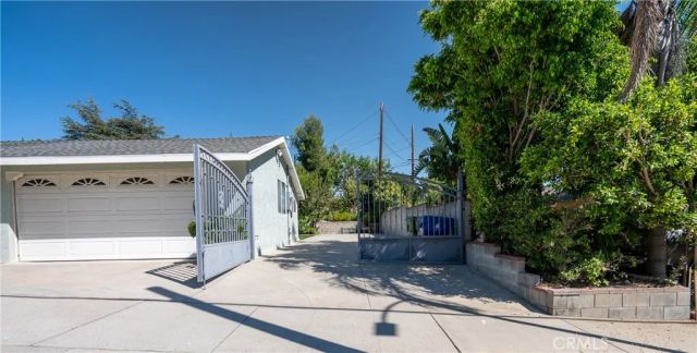 13142 Sayre, Los Angeles, CA 91342