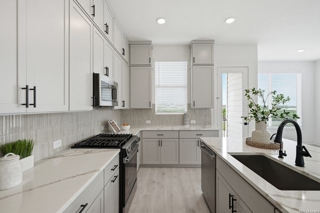 2218 Briggs Summit, San Antonio, TX 78245