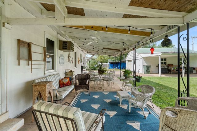 345 Portland Blvd, Portland, TN 37148