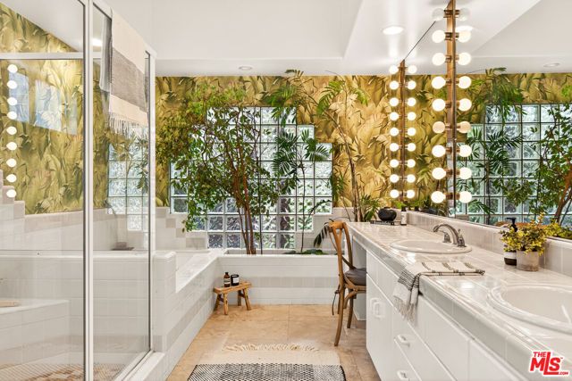 1377 Preston Way, Venice (los Angeles), CA 90291