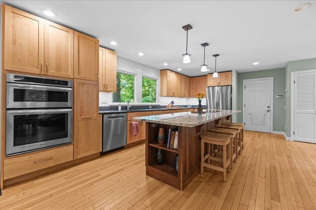 240 South Cove Road, Burlington, VT 05401