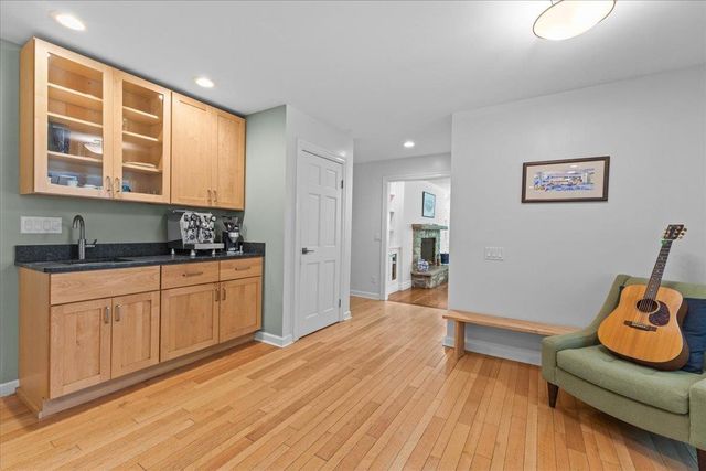 240 South Cove Road, Burlington, VT 05401