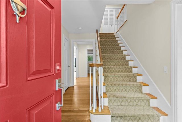 240 South Cove Road, Burlington, VT 05401