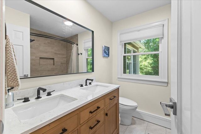 240 South Cove Road, Burlington, VT 05401