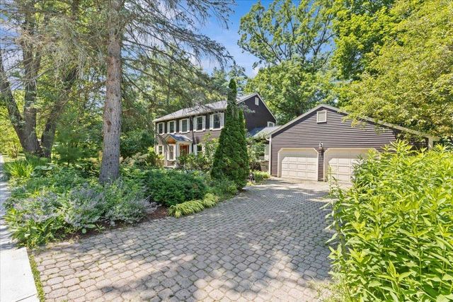240 South Cove Road, Burlington, VT 05401