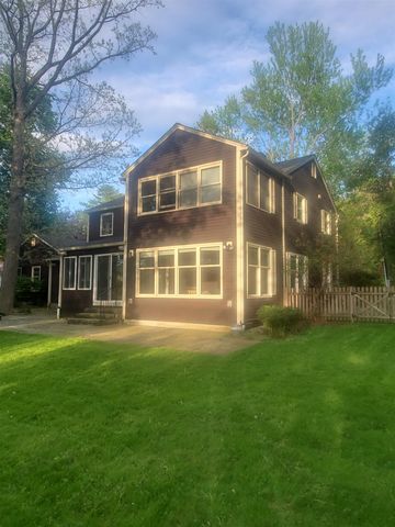 240 South Cove Road, Burlington, VT 05401