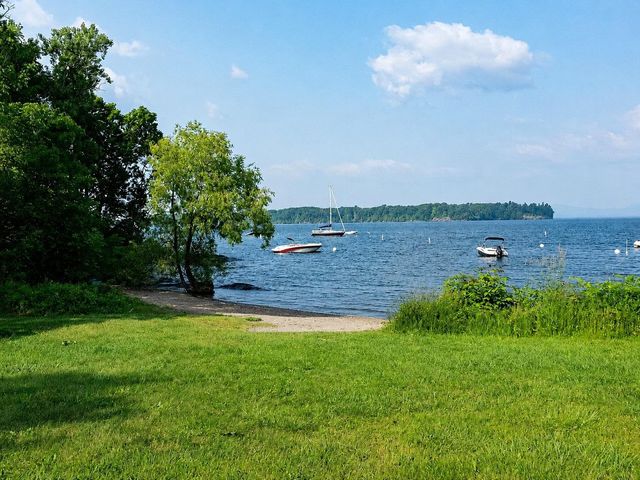 240 South Cove Road, Burlington, VT 05401