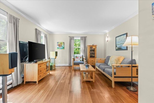 240 South Cove Road, Burlington, VT 05401