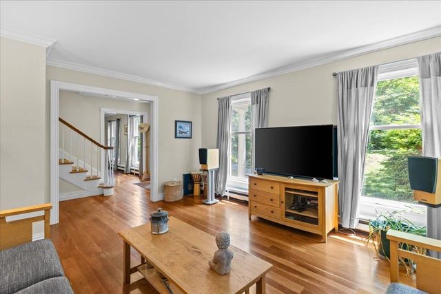 240 South Cove Road, Burlington, VT 05401