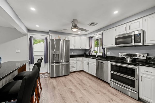 395 Lowell Street, Peabody, MA 01960