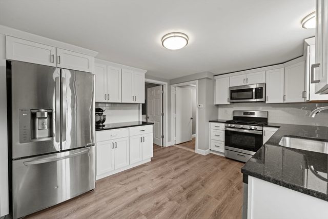 395 Lowell Street, Peabody, MA 01960