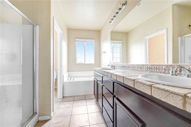 43653 32nd Street E, Lancaster, CA 93535