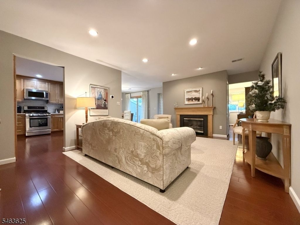 16 Karam Cir 16, West Orange Twp., NJ 07052 — photo 3