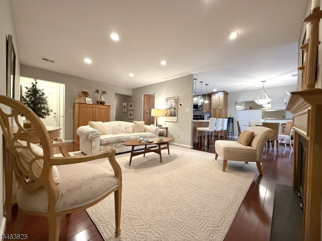 16 Karam Cir 16, West Orange Twp., NJ 07052 — photo 4