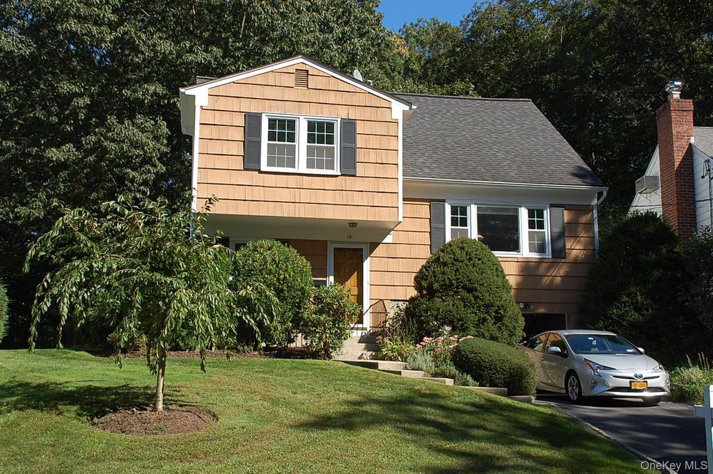 18 Coralyn Avenue, White Plains, NY 10605