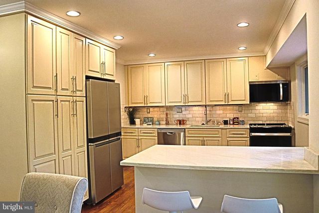 13800 FLINT ROCK RD, Rockville, MD 20853