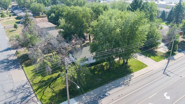 160 109th Avenue NE, Blaine, MN 55434